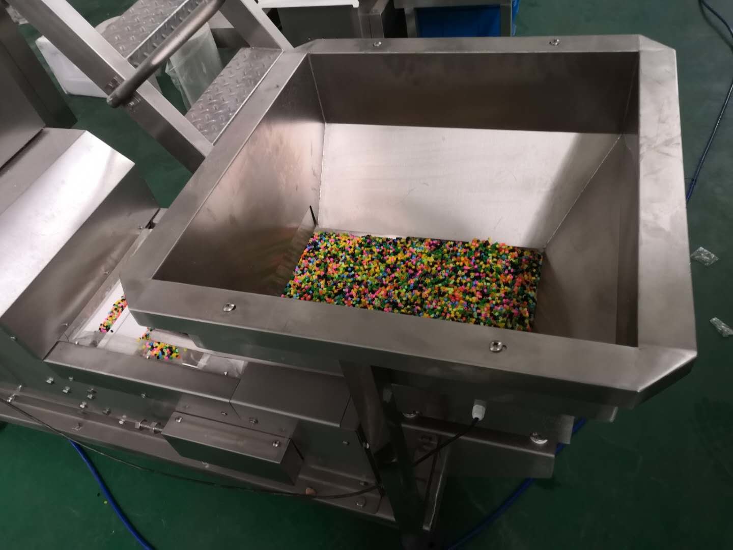 VFD Control Food Grade 4L Vertical Bucket Elevator