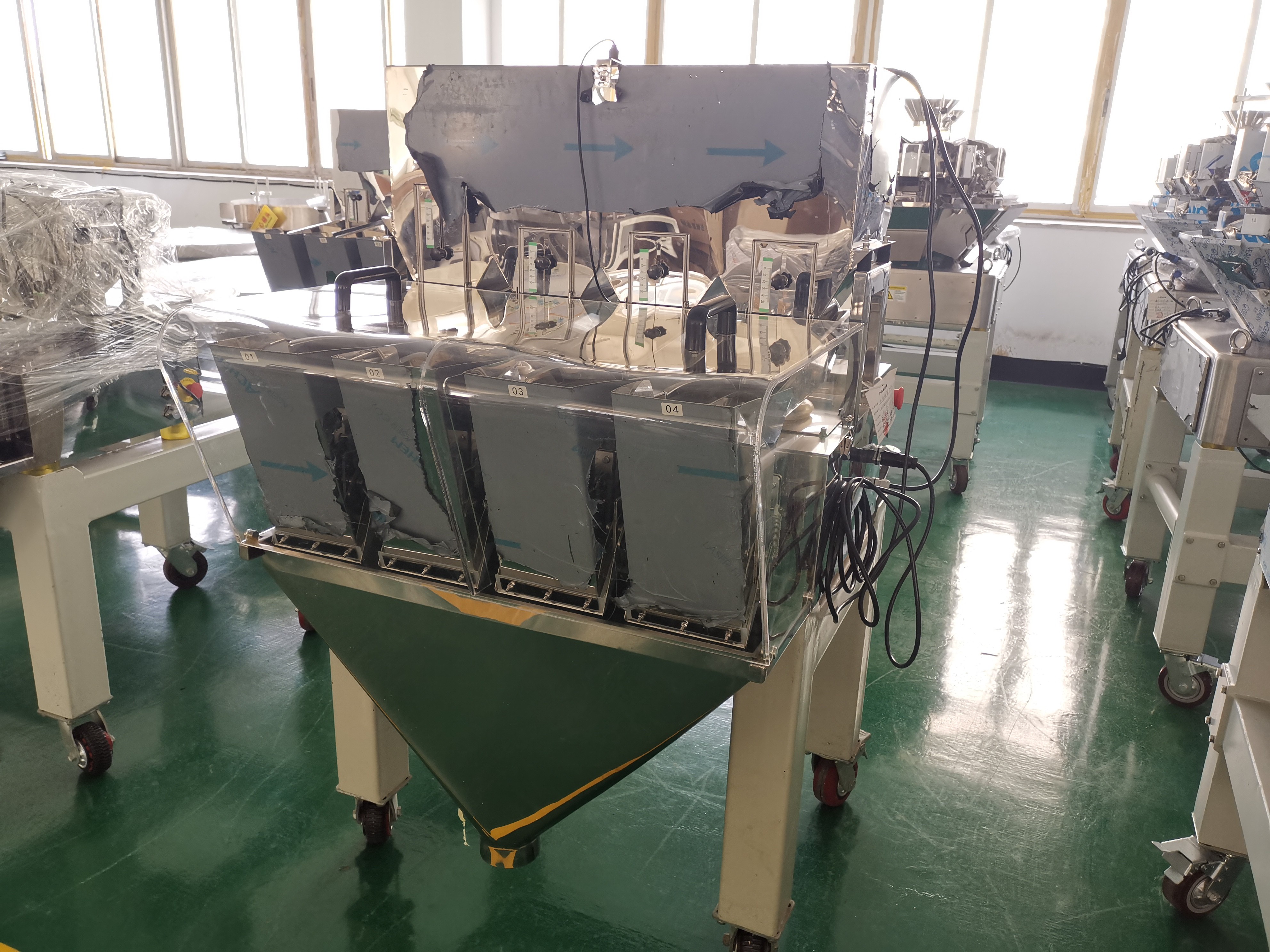 304SS Grain Coffee Bean Packaging Machine 2/ 4 Head Linear Weigher
