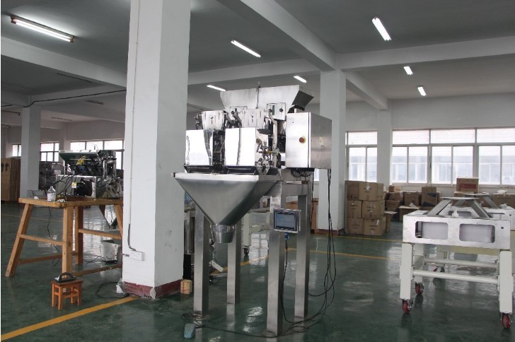 Automatic Candy 4 Head Linear Weigher For Weighing Machine